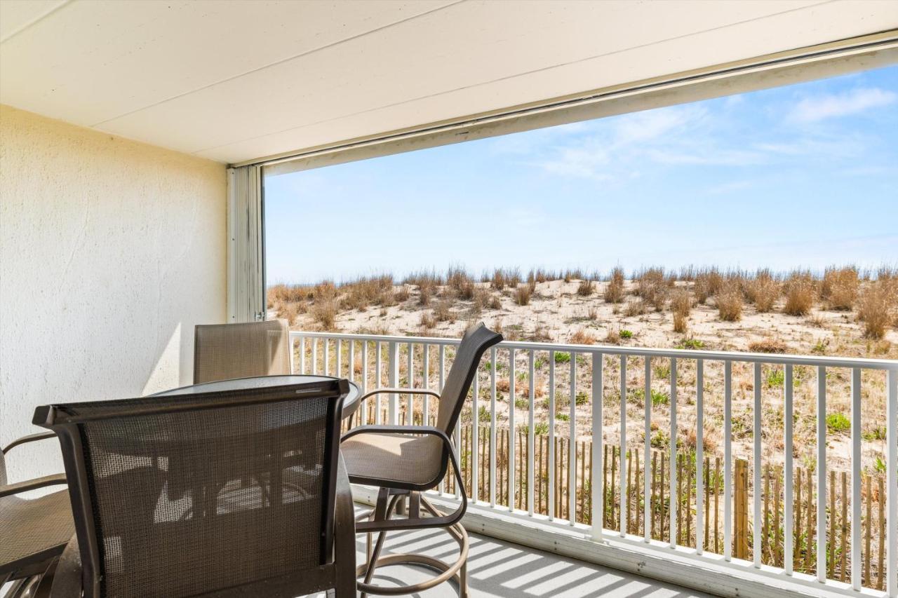 Oceanfront Dunes Condo w Beach Views & Access - Ferienwohnung Ocean City