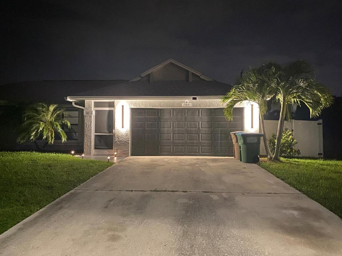 Sunny Cove Cottage - B&B Cape Coral