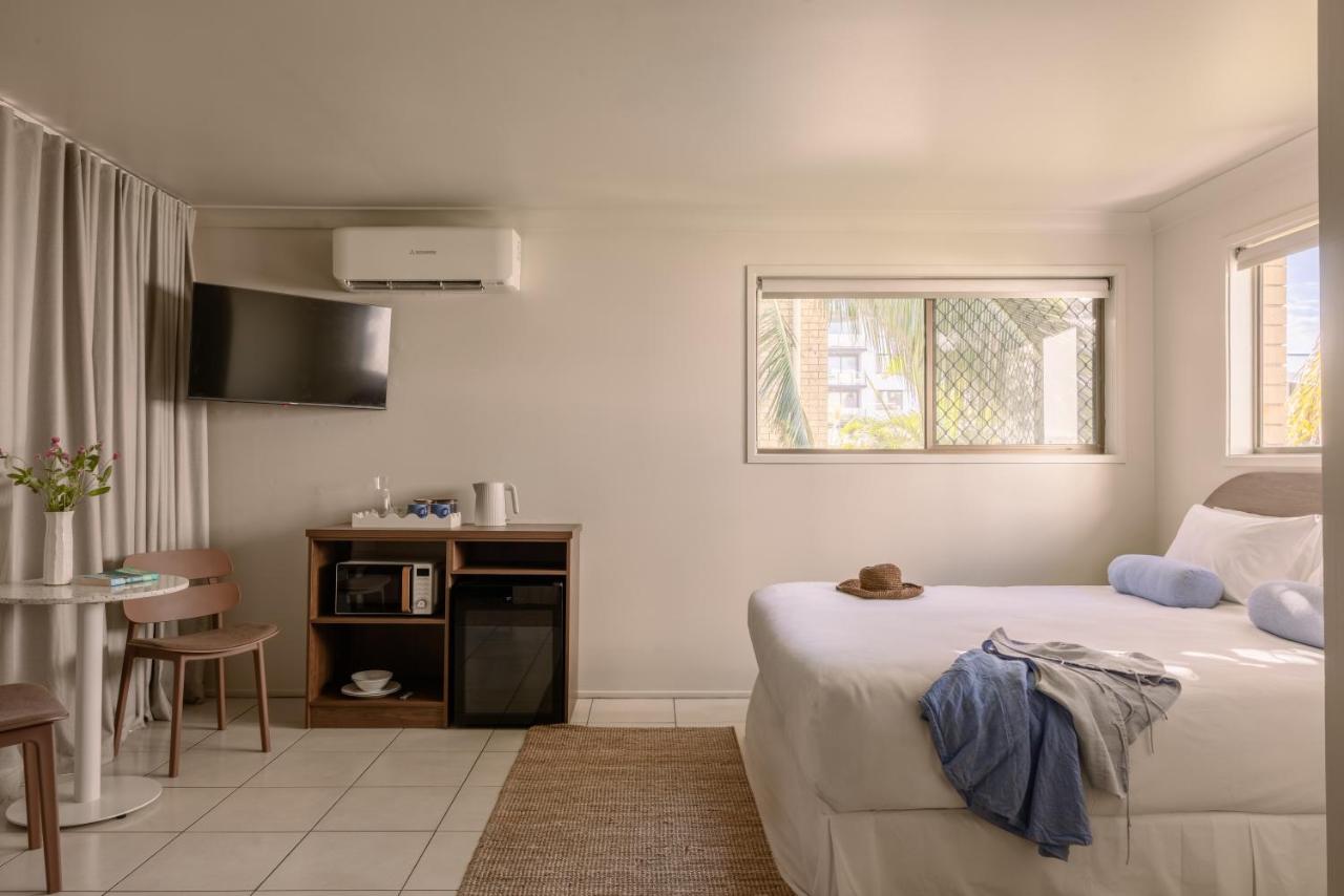Gold Coast Airport Motel - Only 300 Meters To Airport Terminal - B&B Gold Coast