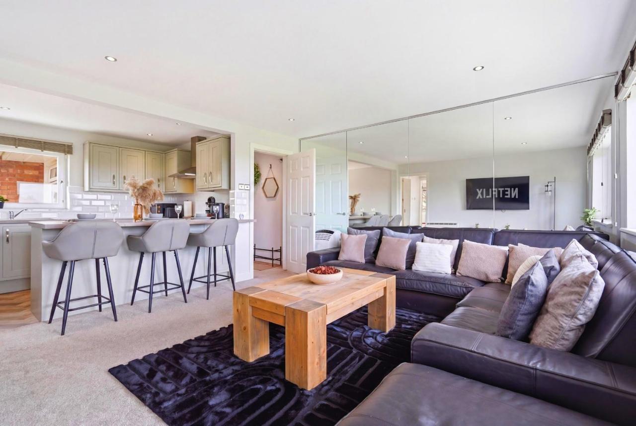 2 bed 2 bath luxe apartment in Hampton in Arden - Ferienwohnung Hampton in Arden