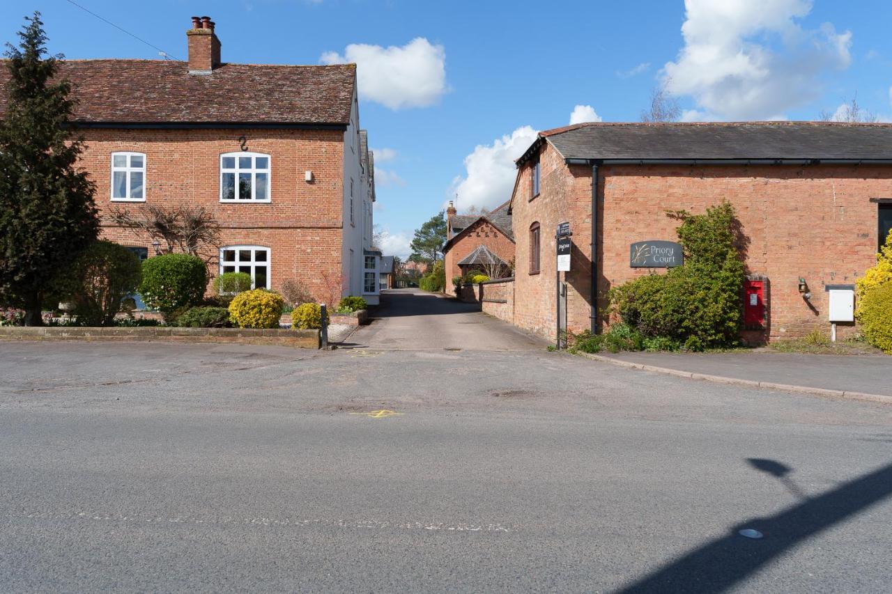 NEW! Annexe The Priory Princethorpe, Rugby, Free Parking, Wi-Fi - B&B Princethorpe
