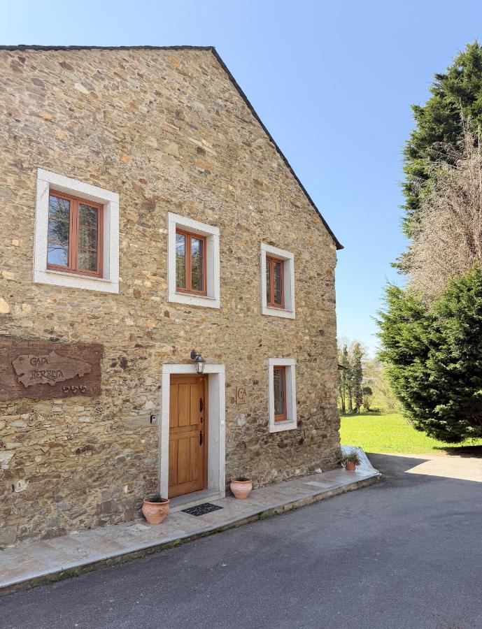 Casa Berbesa, Caserío en Asturias - B&B Castropol