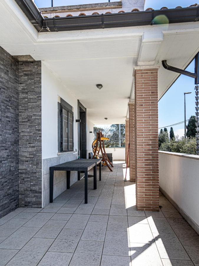 Mediterranean Retreat - Villa & Private Garden - B&B Torvaianica