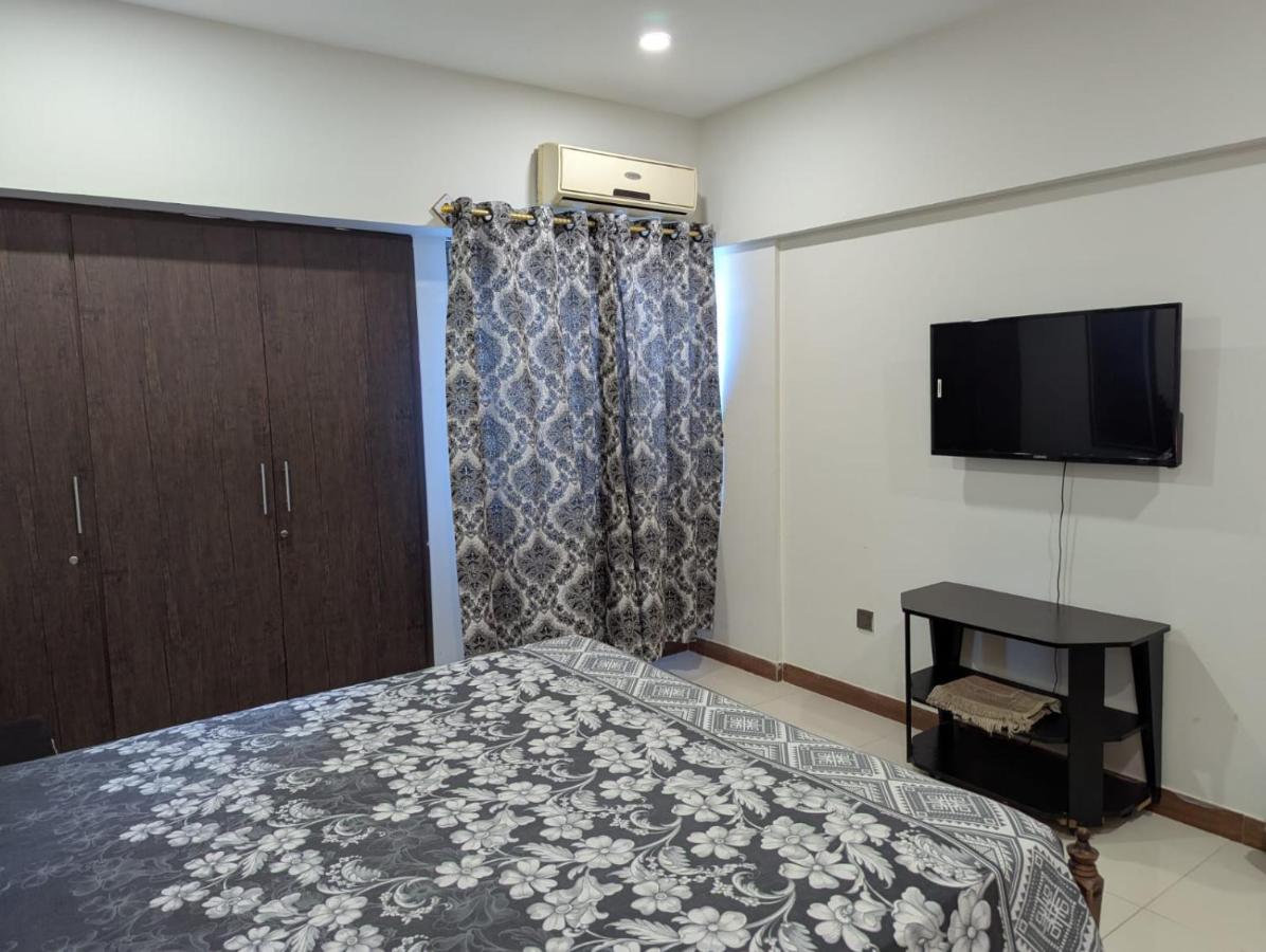 Fully furnished paying guest accommodation - B&B Karachi