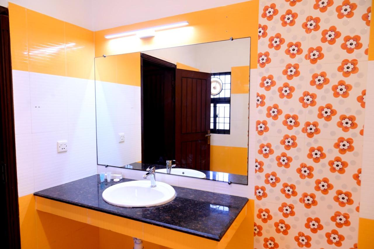 Kamer met Queensize Bed en Balkon