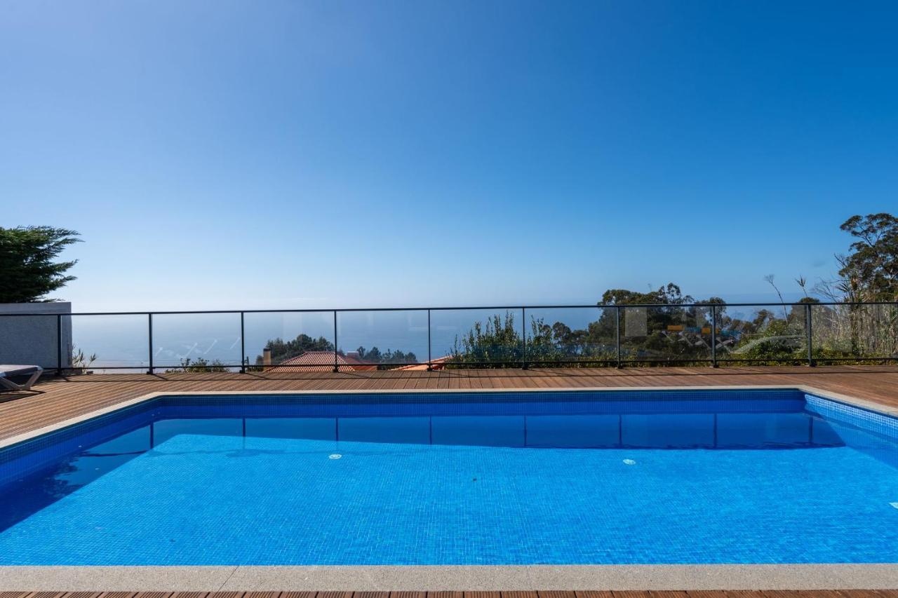 Villa Enjoy - Pool & Ocean Escape by LovelyStay - B&B Lombo da Velha
