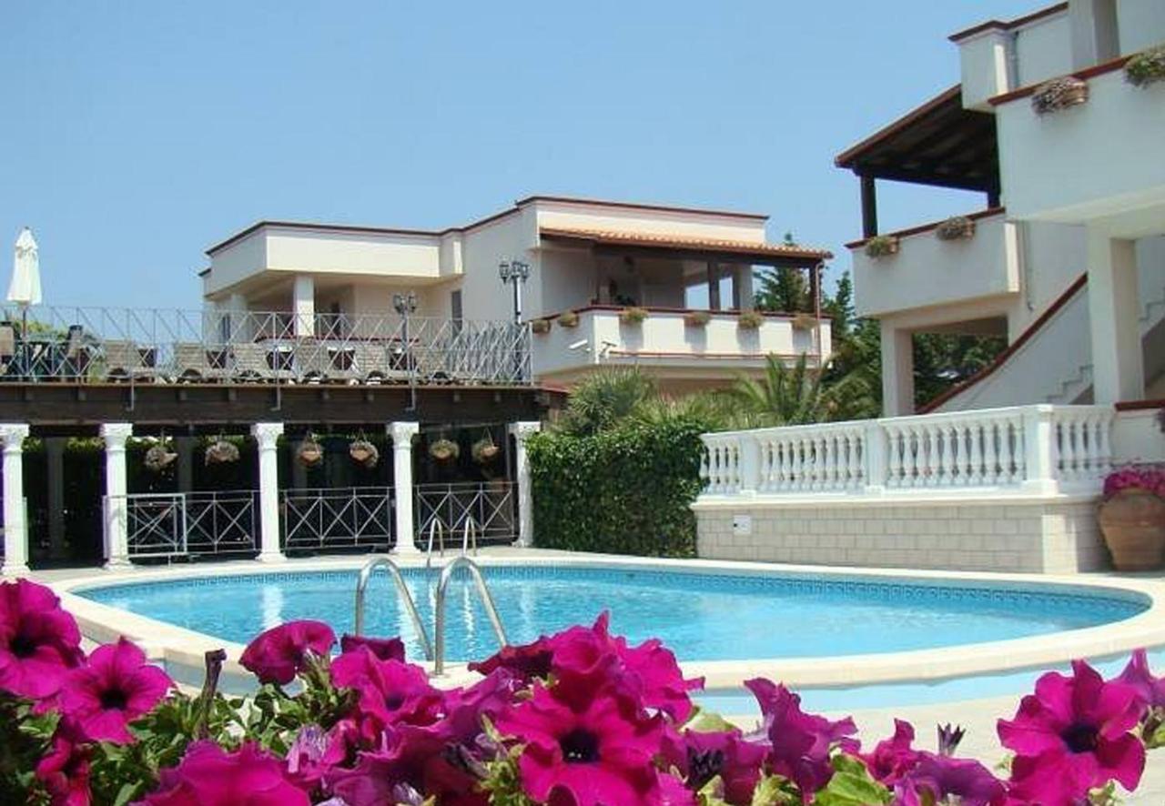 Mezzaluna Home - Bed and Breakfast Torre San Sabina