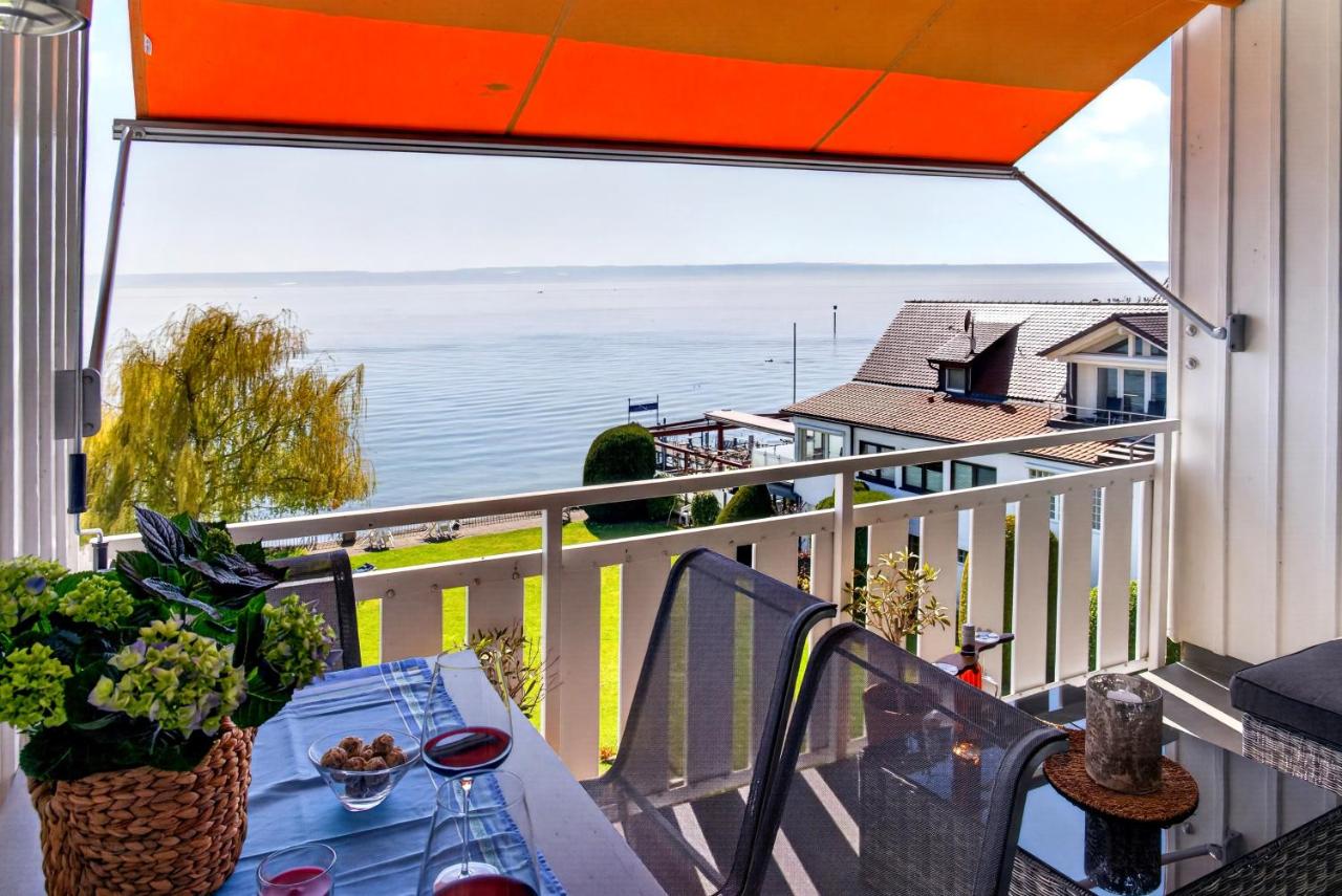 Ferienwohnung SeenSucht - direkt am Bodensee in Hagnau mit uneingeschränktem Seeblick, Balkon & Seezugang - Ferienwohnung Hagnau