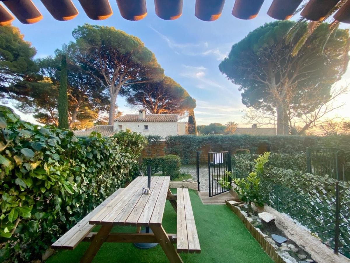 SUPERBE LOGEMENT CLIMATISE à 2 PAS DE LA MER - Bed and Breakfast Saint-Cyr-sur-Mer