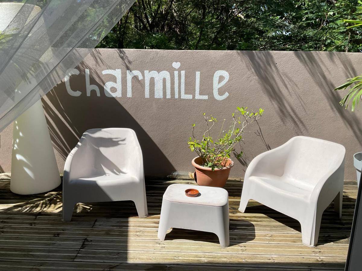 Charmille Charming cottage surrounded by nature and greenery - B&B Sainte-Anne