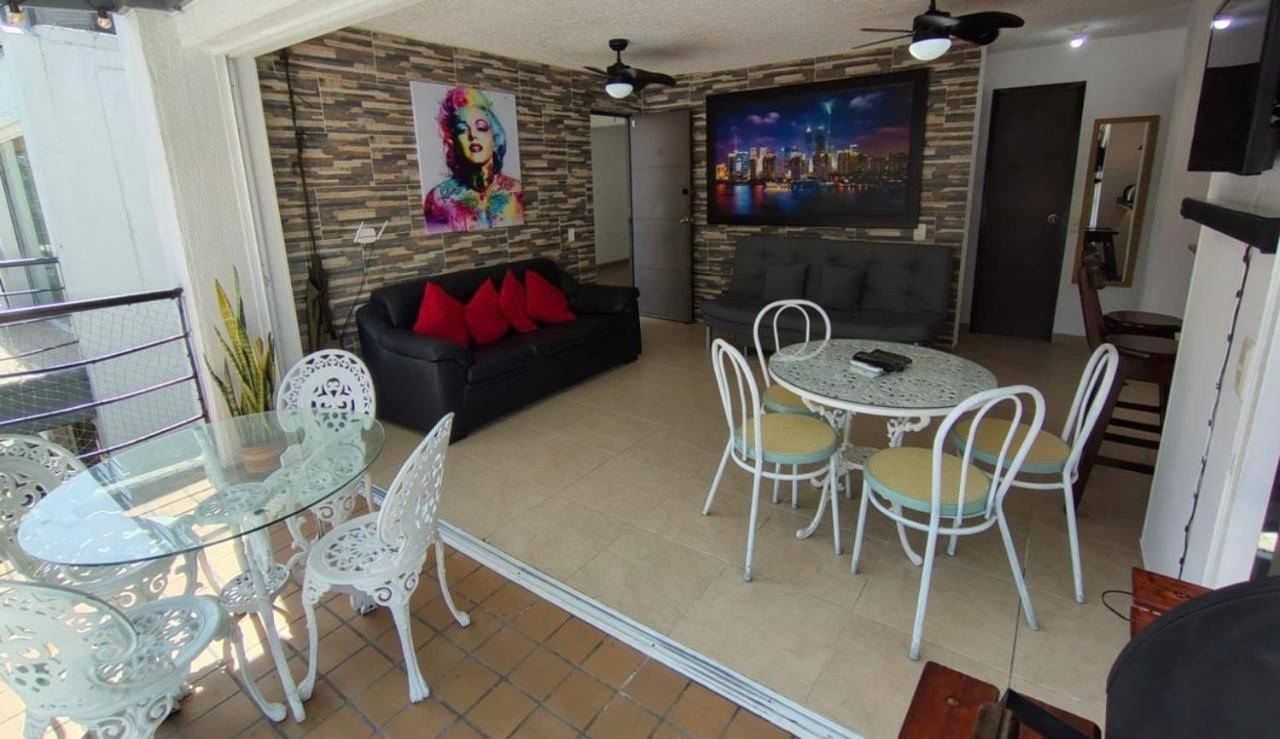Apartasol por días en condominio ciudadela Santa Fe de Antioquia - Chambres d'hôtes Santa Fe de Antioquia