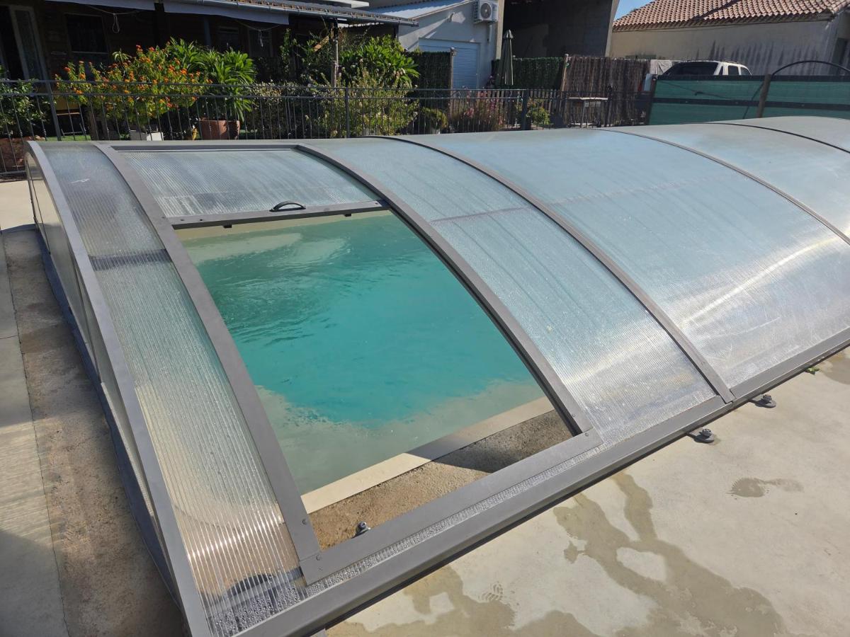 Appart'Estel 2 pers en campagne avec terrasse et accès piscine - B&B Tarascon