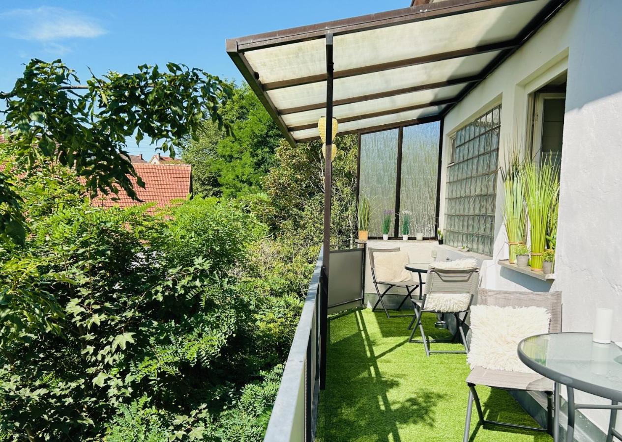 Apartment AlbGlück 1 Hechingen, 2 Schlafzimmer, bis 5 Personen, Burg 5 km - B&B Hechingen