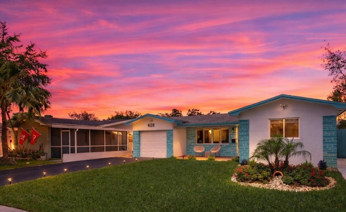 Ebenezer Home - B&B Hallandale Beach