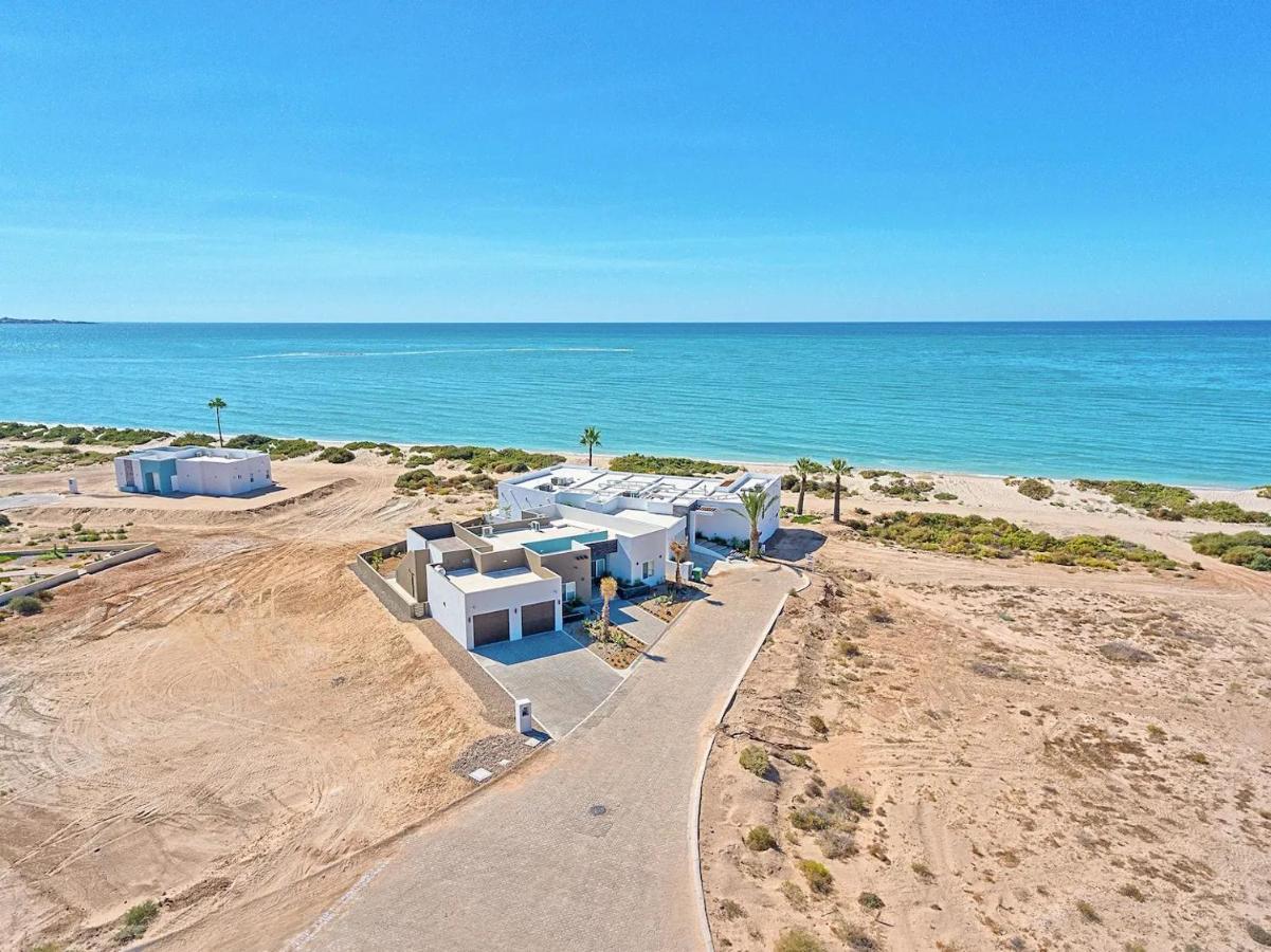 Seaside Hacienda 6 Bedrooms - B&B La Choya