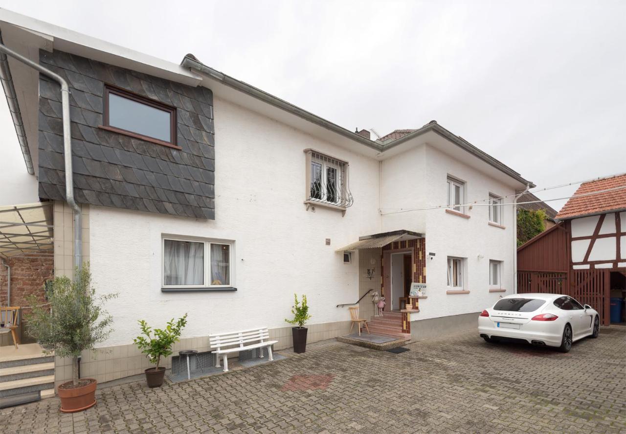 Villa Filimena - Monteurunterkunft Gründau - B&B Grund