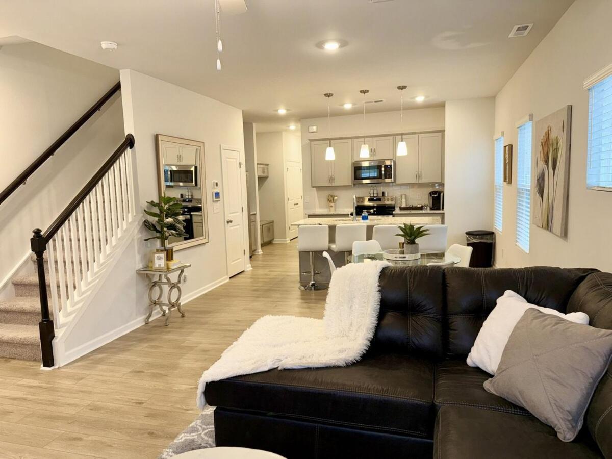 Sloan Garden House Modern Townhome Near South End - Ferienwohnung Charlotte