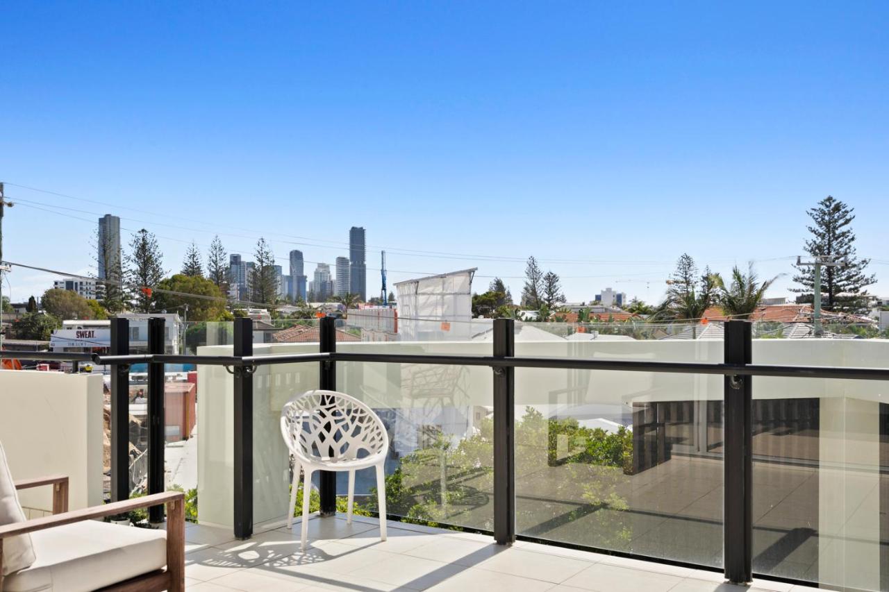 Luxury Mermaid Beach Pool 4 King Sleeps 10 - Ferienwohnung Gold Coast