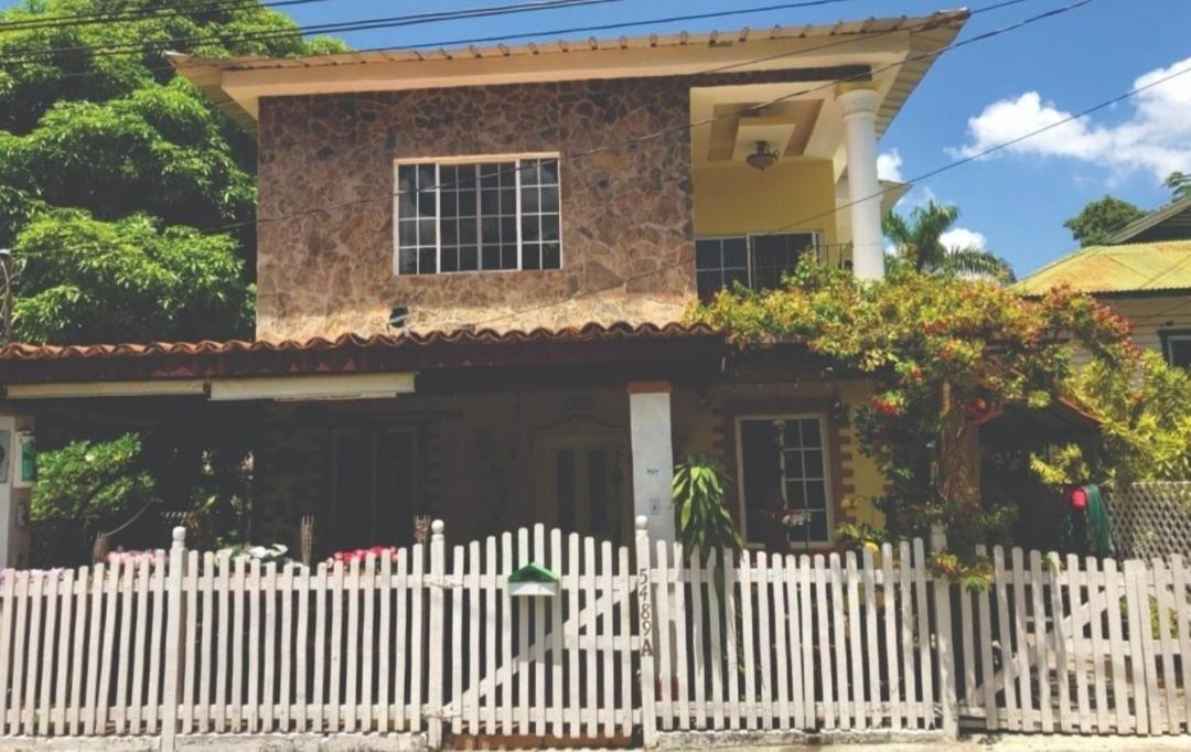 HOTEL CASA BONITA LA LIMA SAN PEDRO SULa - B&B La Lima