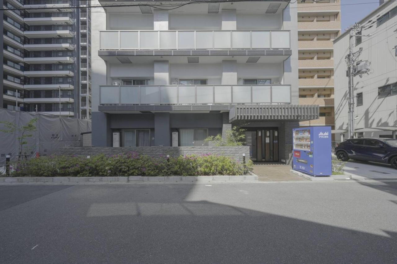 通天閣 大阪市のど真ん中 広いワンルーム 朝日と共に最高な旅の時間を届けます - Chambres d'hôtes Osaka