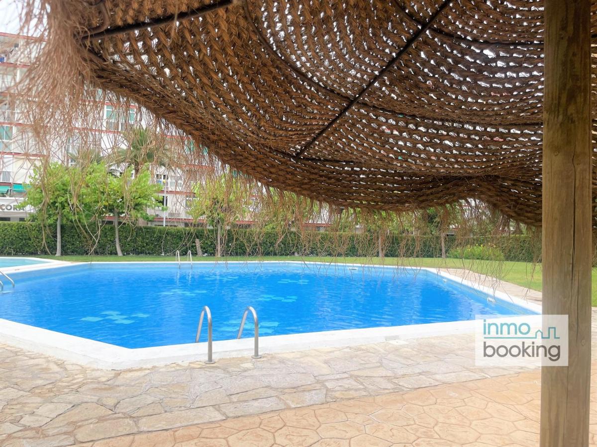 Beach Pineda, playa, climatizado, piscina Y mini golf - B&B La Pineda