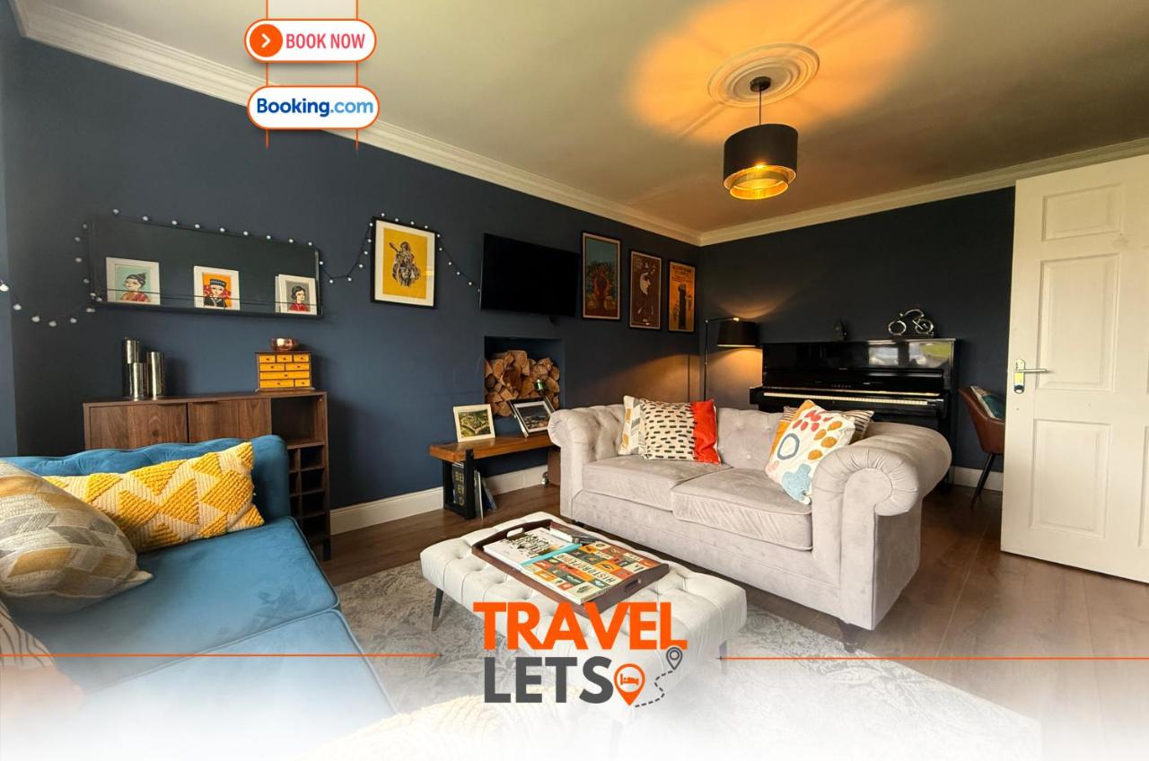 4 Bedroom House By Travel Lets Holiday Homes Quigley's Point With Foyleview & Garden - Chambres d'hôtes Moville