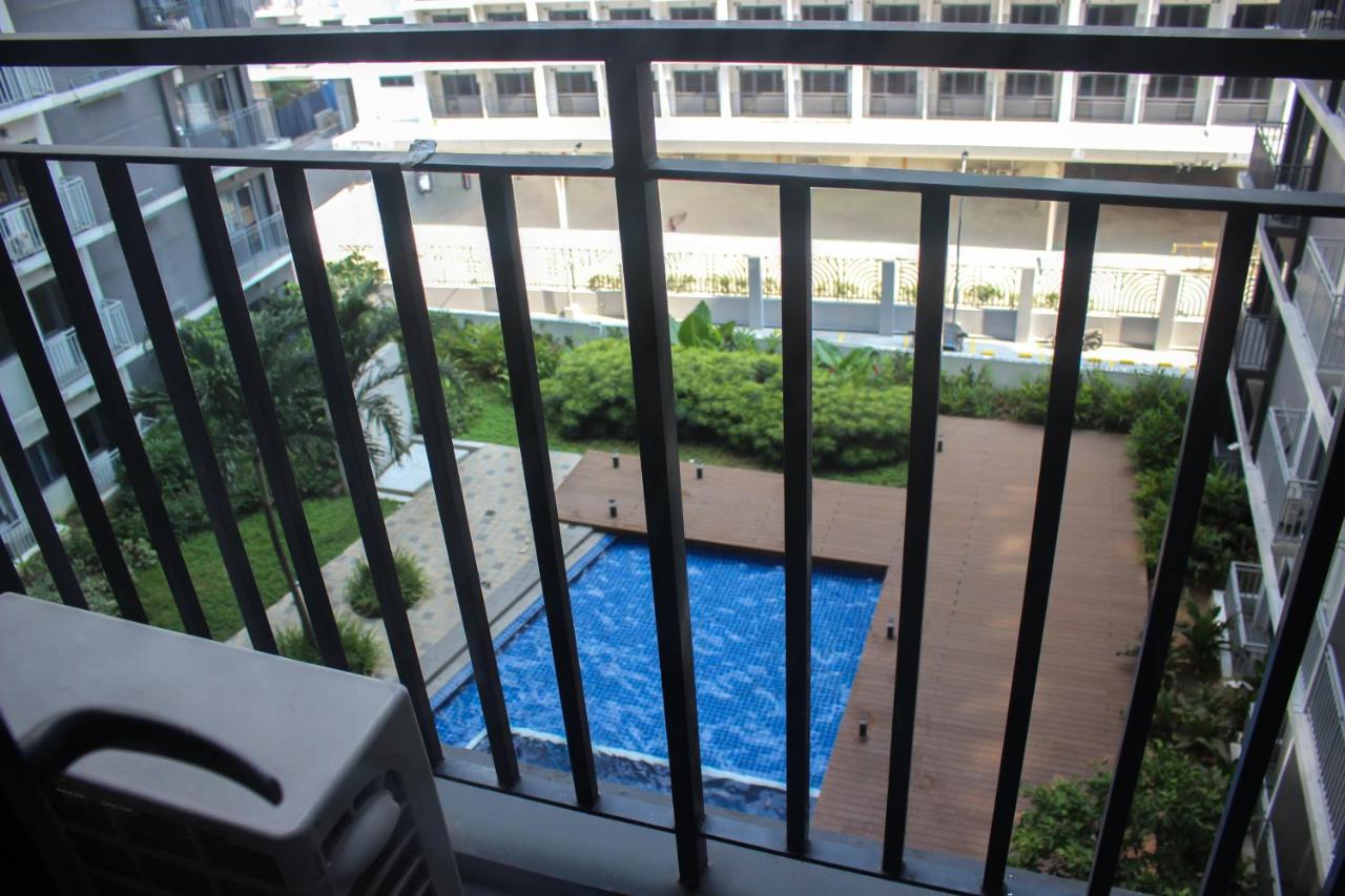 Cozy 642 1BR Shore3 Residence, Amenity Pool View, Near Airport, IKEA, MOA, SMX, Pasay City, Manila - Chambres d'hôtes Manille
