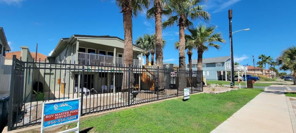 Huge Beach view Home: Heated Spa - New Remodel - B&B South Padre Island