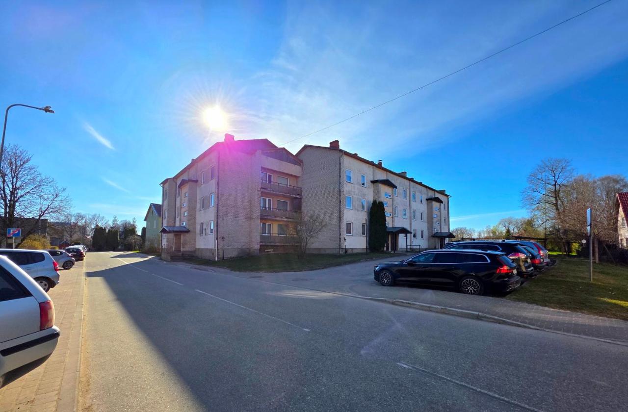 Middle of town - Bed and Breakfast Alūksne