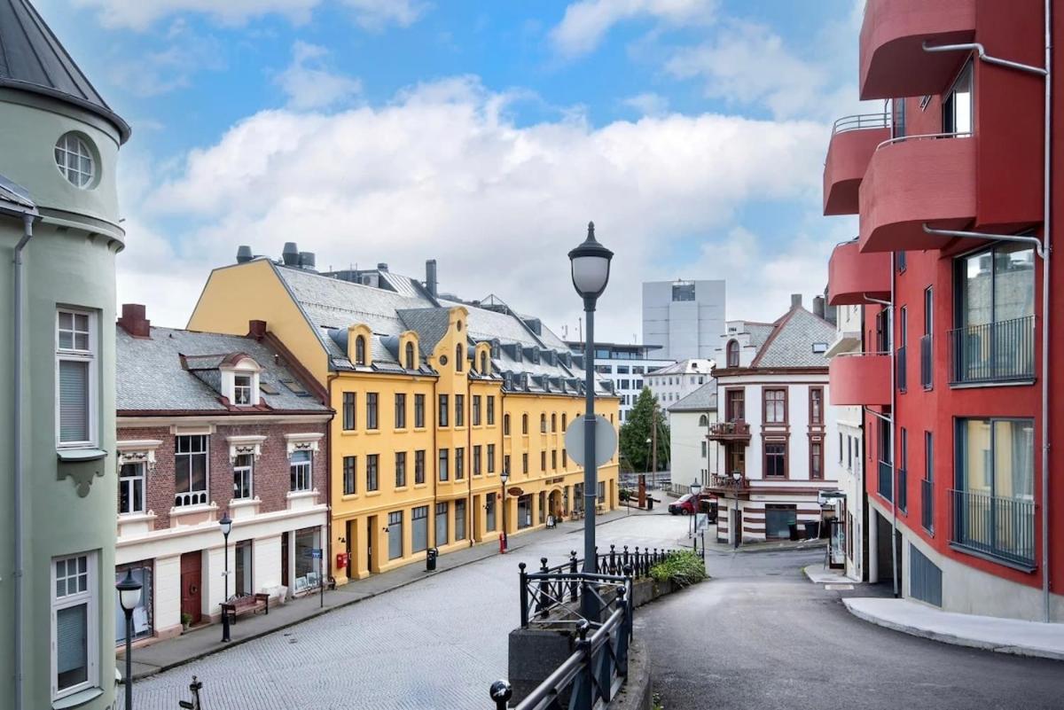 Stay right in the heart of Ålesund! - B&B Ålesund