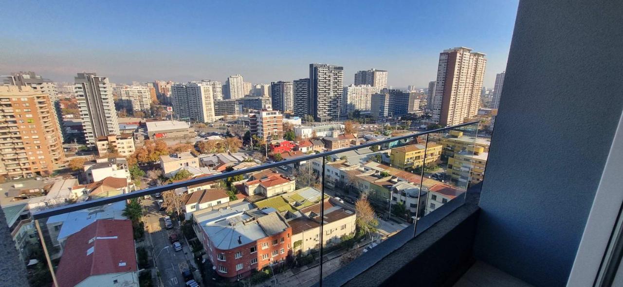 Modern Chill 1BR w Pool & BBQ near Irarrazabal - Chambres d'hôtes Santiago
