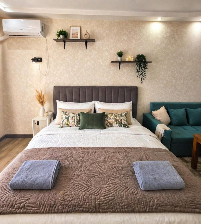 One room Green house - Ferienwohnung Karaganda