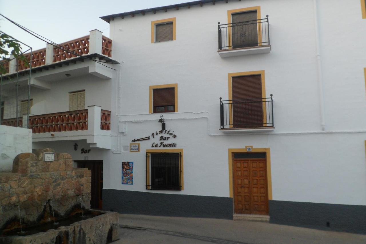 Pensión La Fuente - B&B