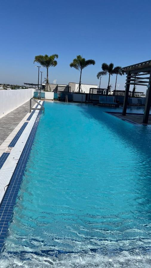Free Parking Entire condo in Dawntown Doral - Bed and Breakfast Miami