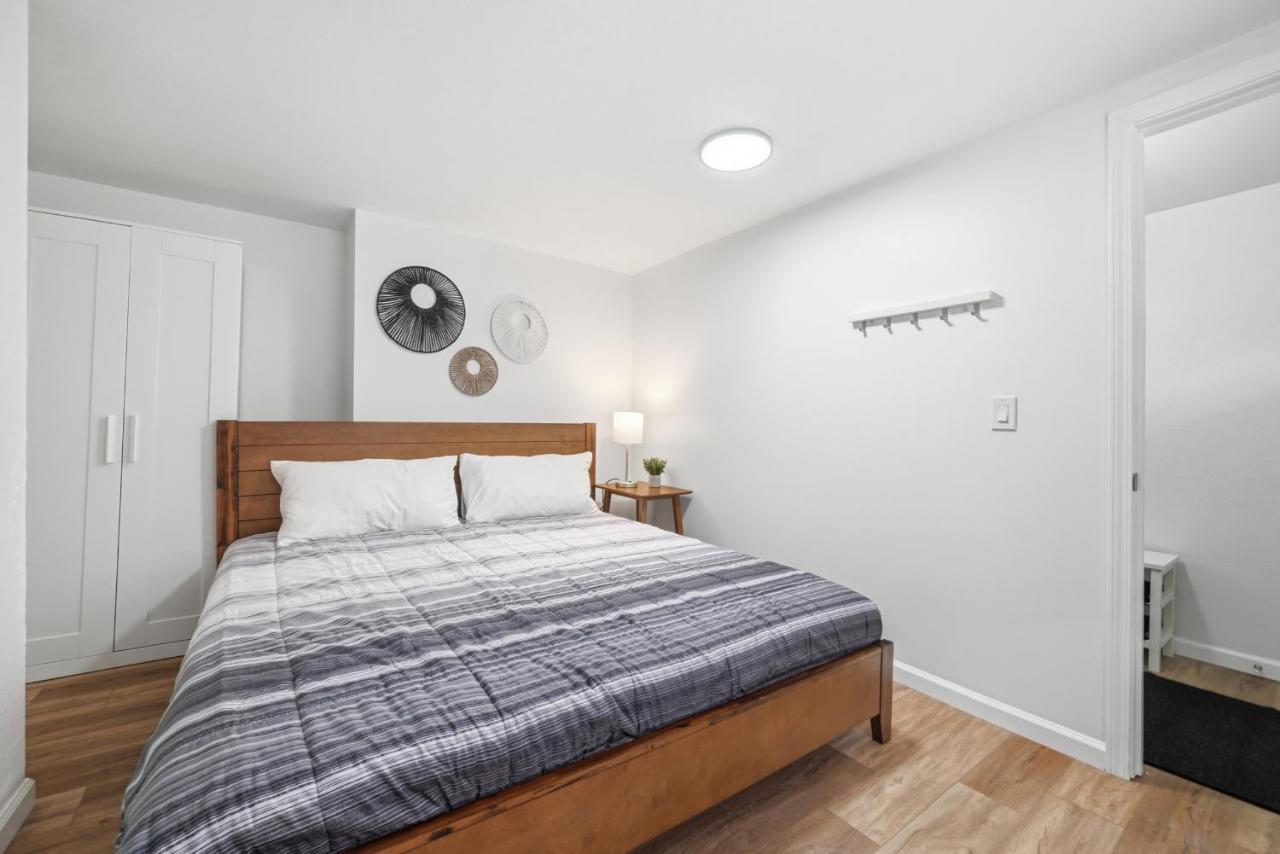 Pittsburgh Millvale A Bright & Cozy Private Bedroom with Shared Bathroom - B&B Pittsburgh
