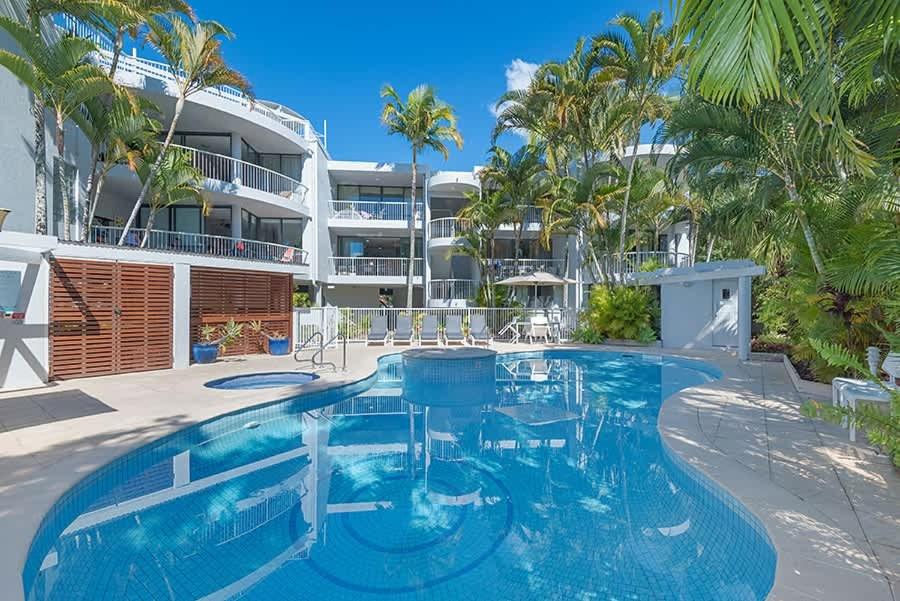 Chic Noosa riverside apt with great facilities - B&B Neusa Vale