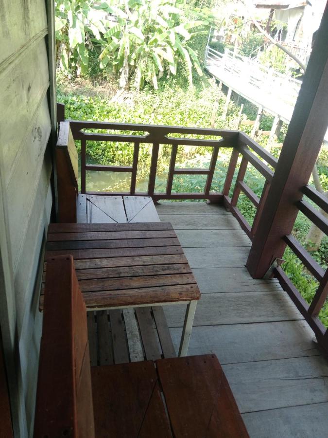 Bungalow mit Ventilator 