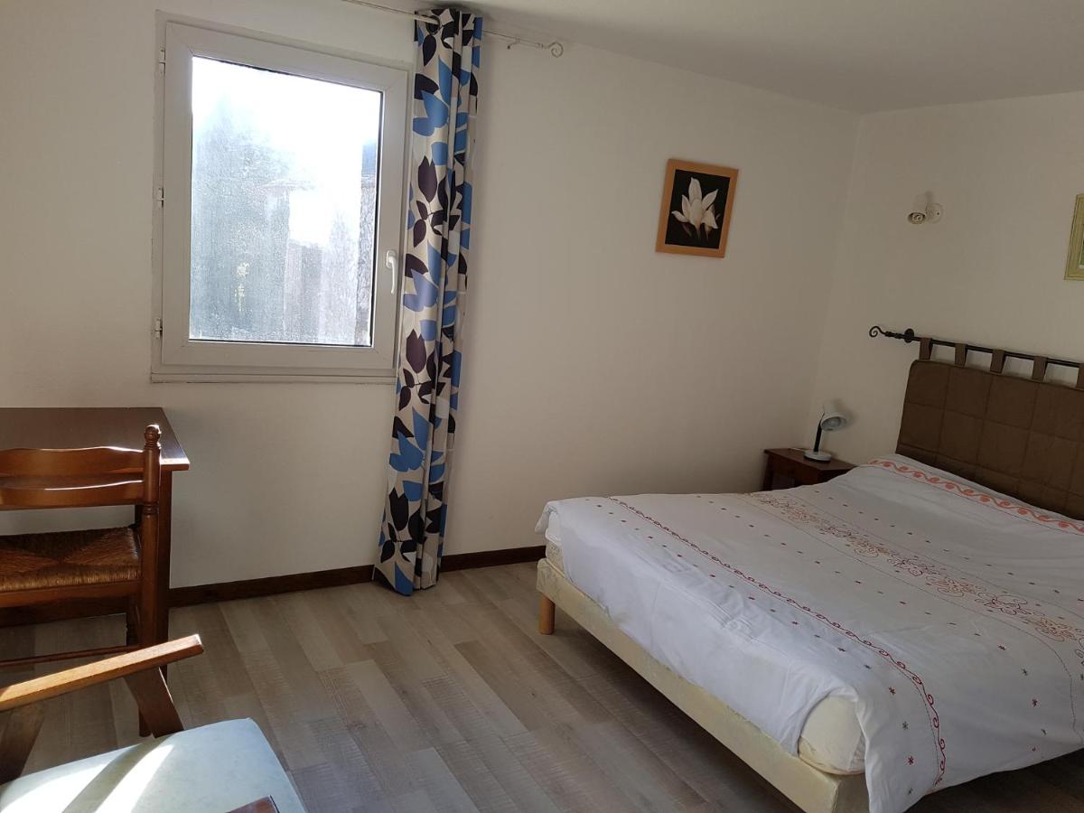 Classic Double Room with Shower