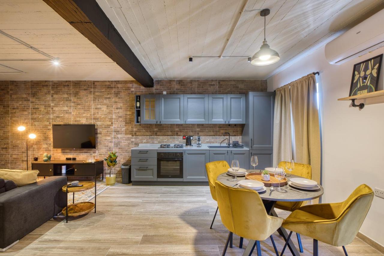 New & unique 1BR unit in Żabbar by SF Homes - Chambres d'hôtes Ħaż-Żabbar