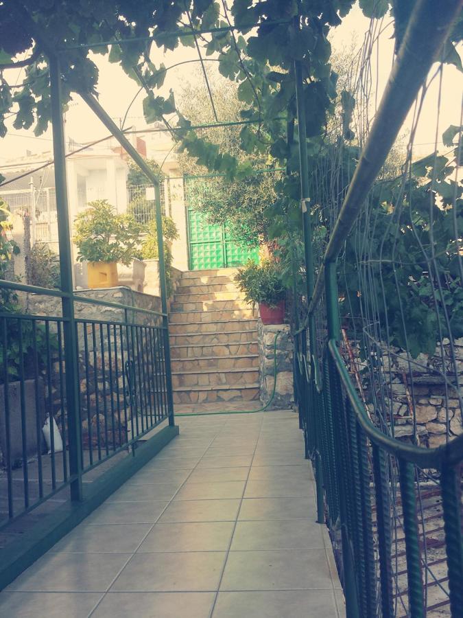 JK Studios - B&B Himarë