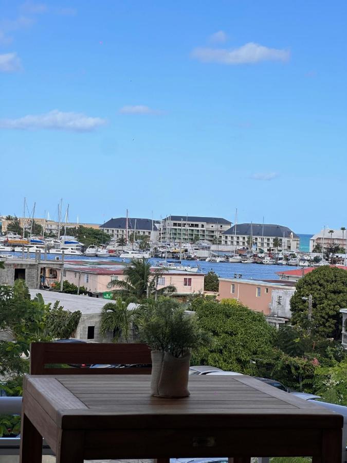 Appartement cosy dans résidence - Bed and Breakfast Marigot