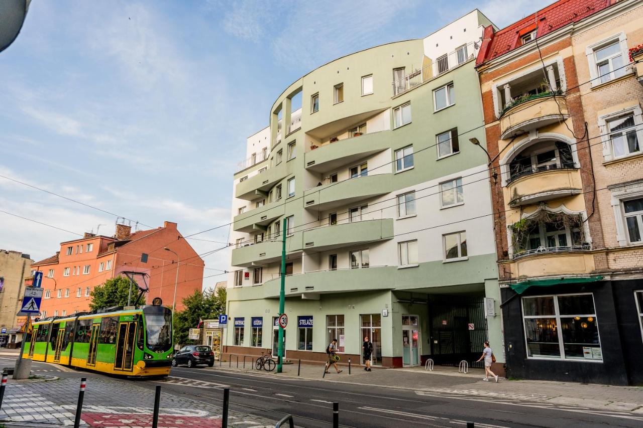 Stary Browar Two-Level Apartment by BookingHost - B&B Poznań