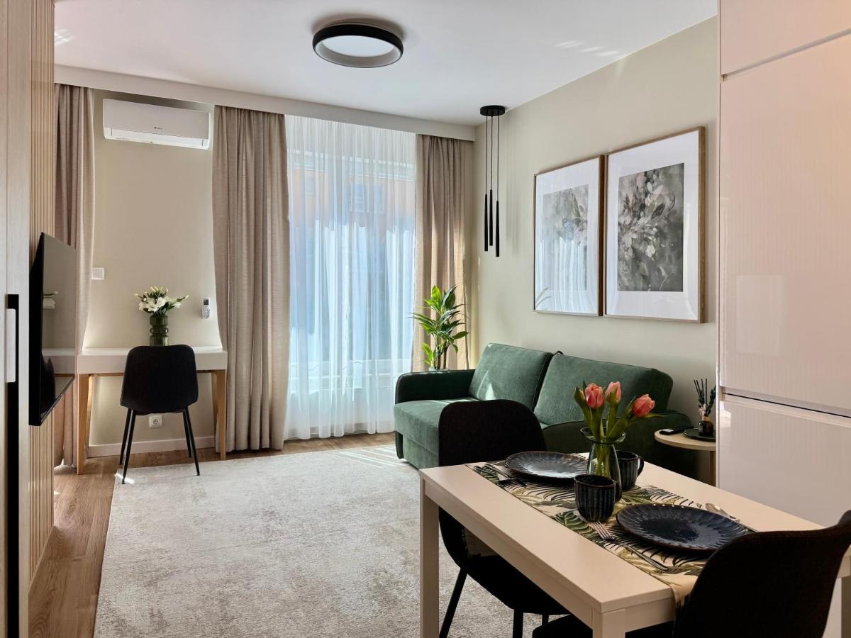 Urban Nest - City Center - AC - Sienna 65 - Chambres d'hôtes Varsovie