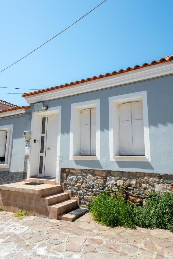 Stone house in the center of mytilene - Chambres d'hôtes Mytilène