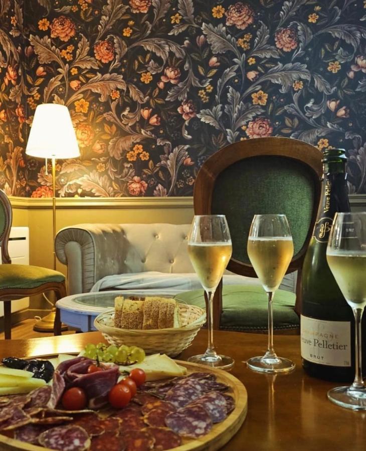 couleurs d'ici - Bed and Breakfast Fleurance