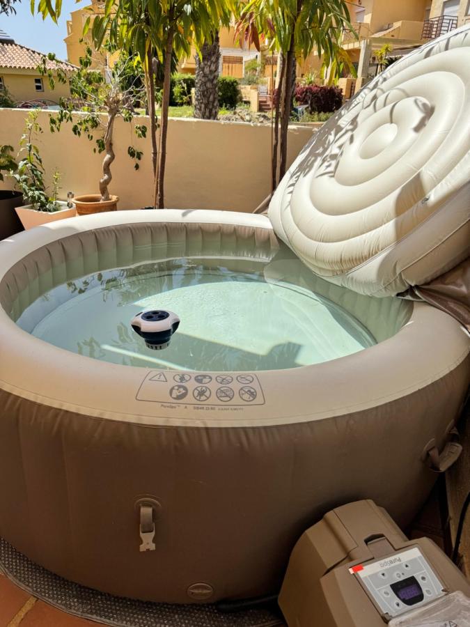 Luxury Townhouse walking to the beach - Ferienwohnung Estepona