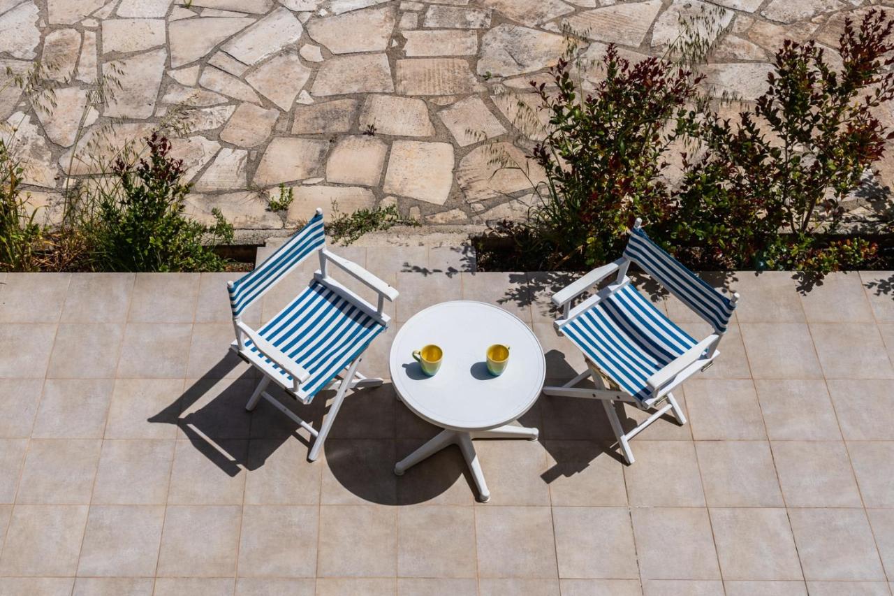 3BR Family House w/ Pool & Parking near Beach - Ferienwohnung Paralímni