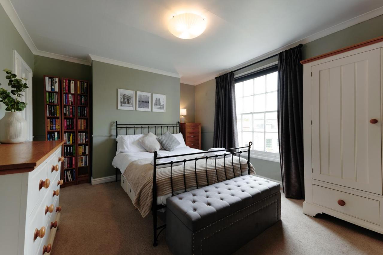Tranquil Townhouse in Clifton Wood - Chambres d'hôtes Bristol