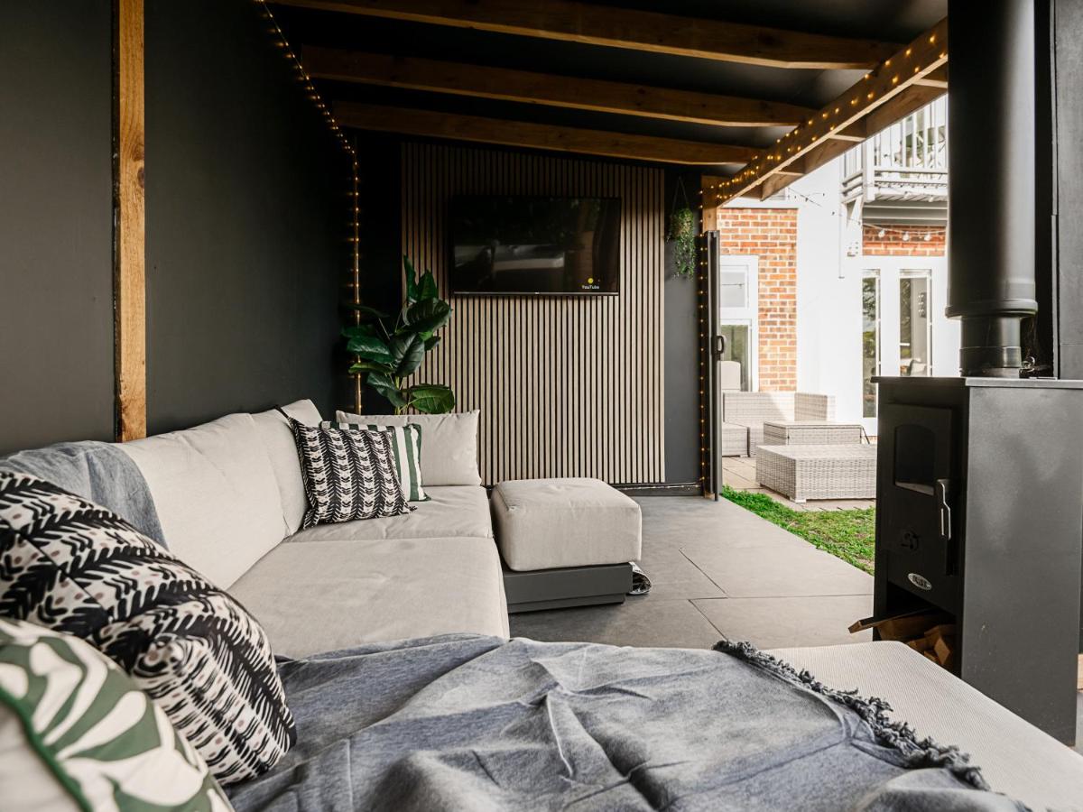 Sun Set House With Hot Tub - Chambres d'hôtes Witchford