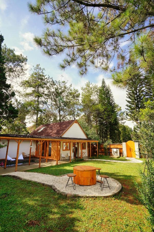 Kala Cabin Classic - B&B Bayangkara